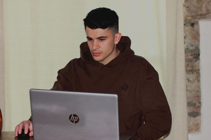 Omar Brucculeri